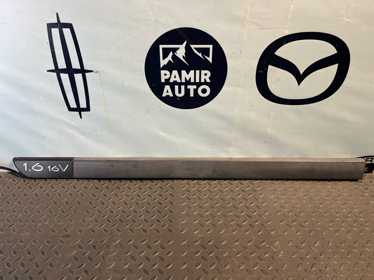 Молдинг двери передний левый Renault Megane/2 2002-2009