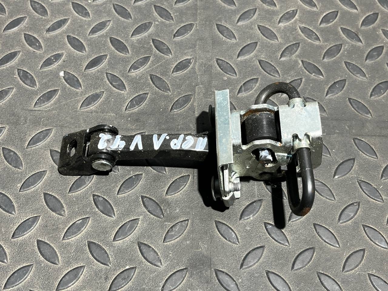 Ограничитель двери передний BMW 3/E46 1998-2007