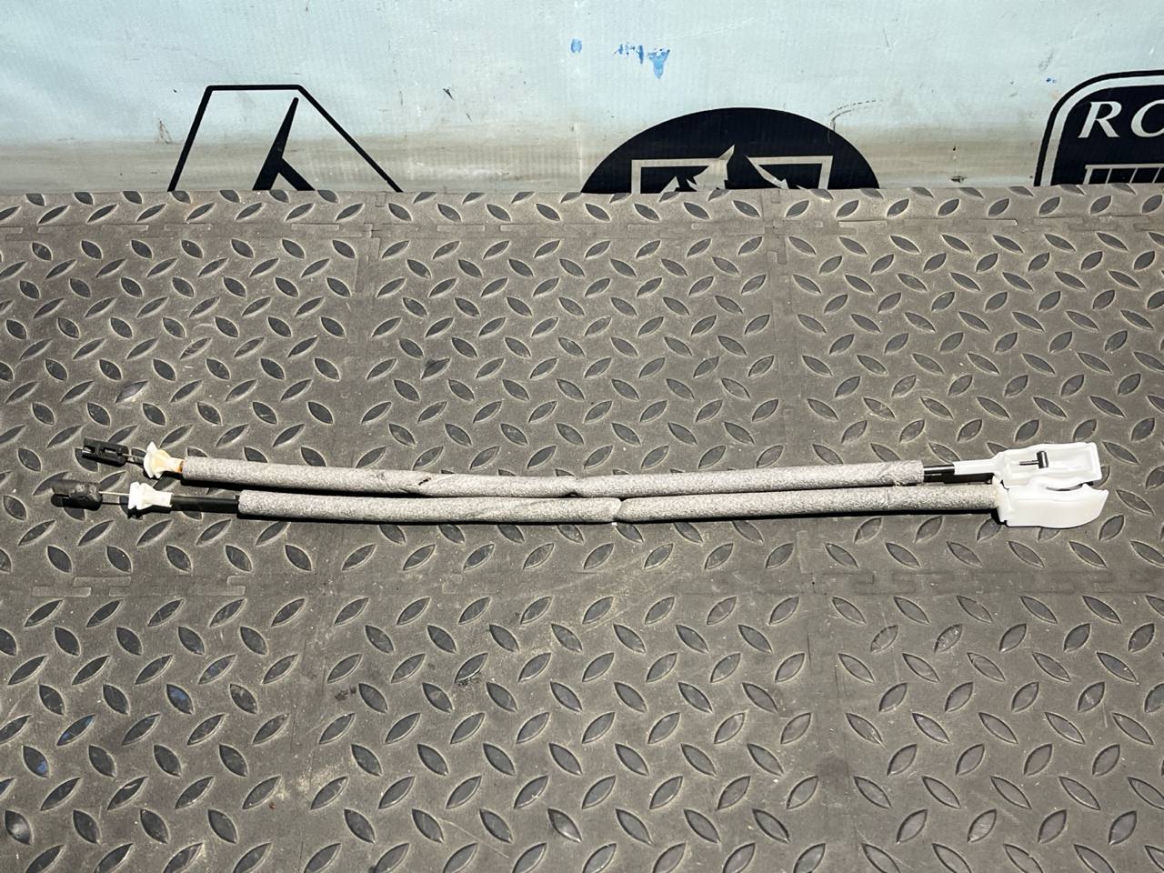 Трос замка двери задний BMW 3/E46 1998-2007