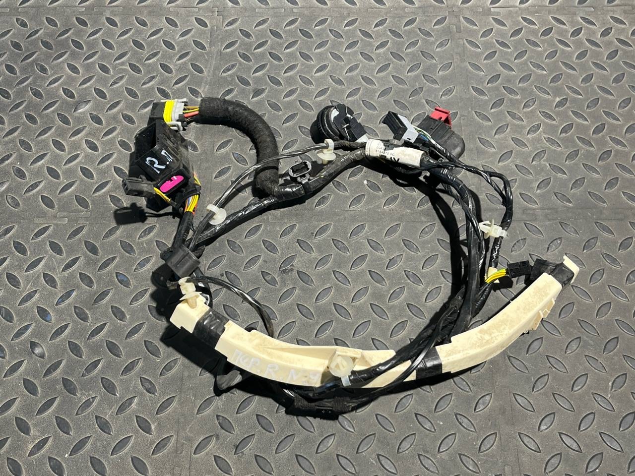 Проводка двери передняя правая Opel Astra/H 2004-2014