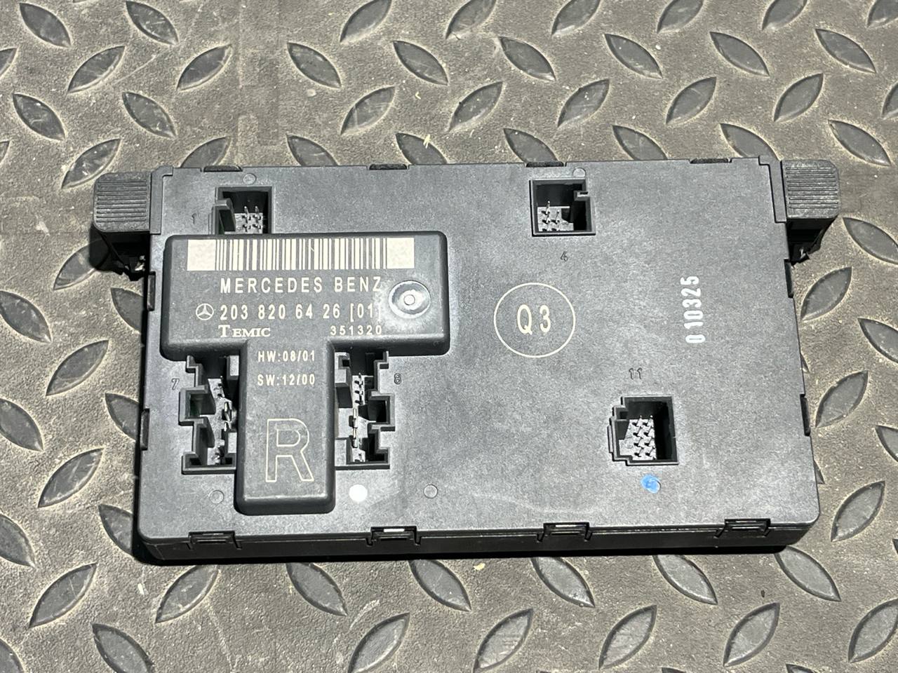 Блок комфорта двери передний правый Mercedes C/W203 2000-2008