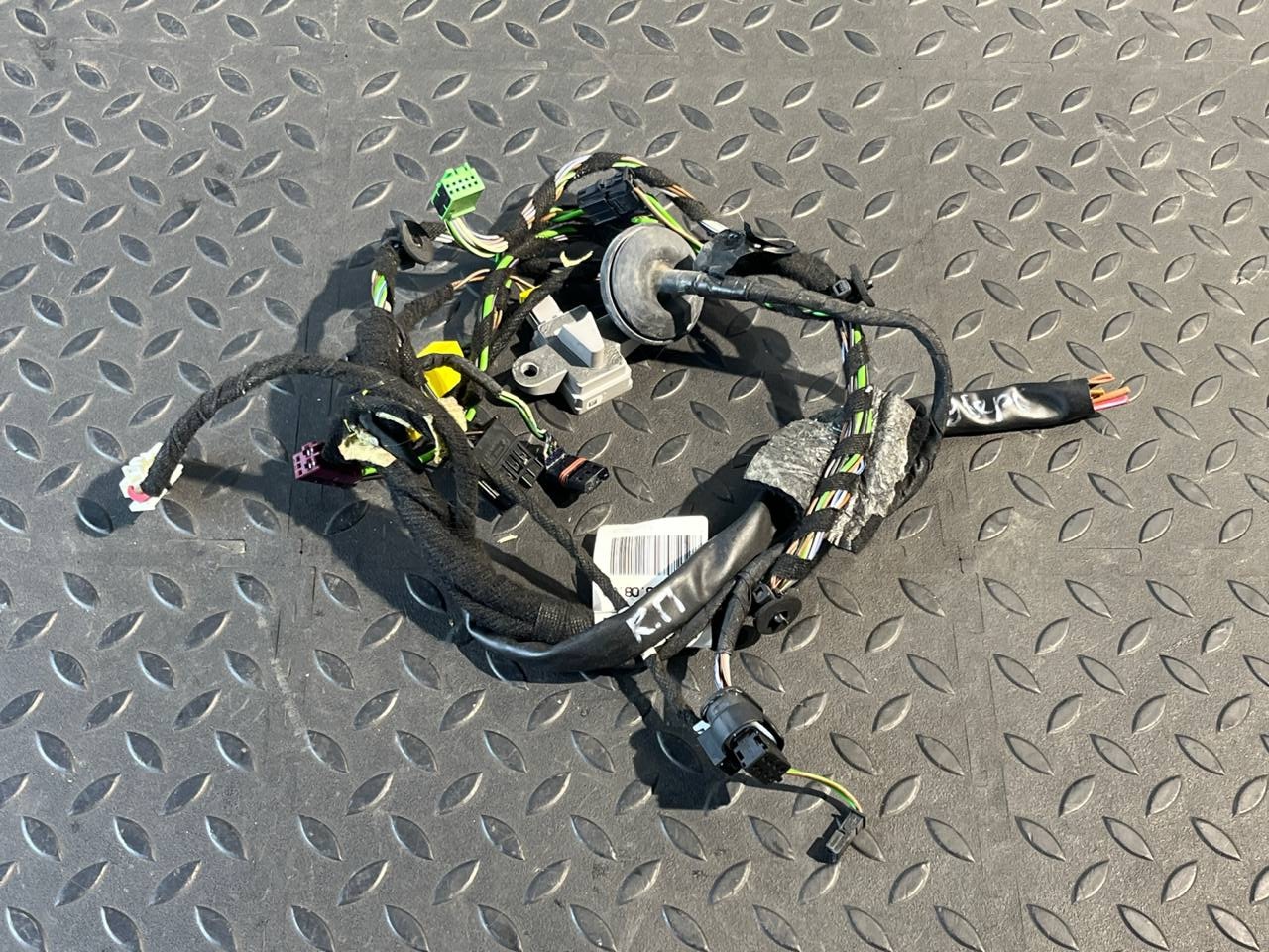 Проводка двери передняя правая Mercedes C/W204 2006-2015