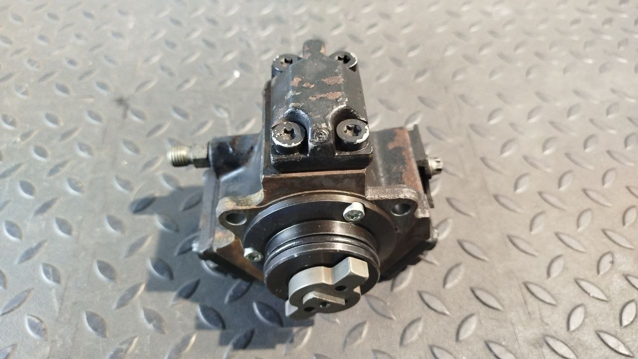 Насос топливный (ТНВД) Mercedes C/W203 2000-2008