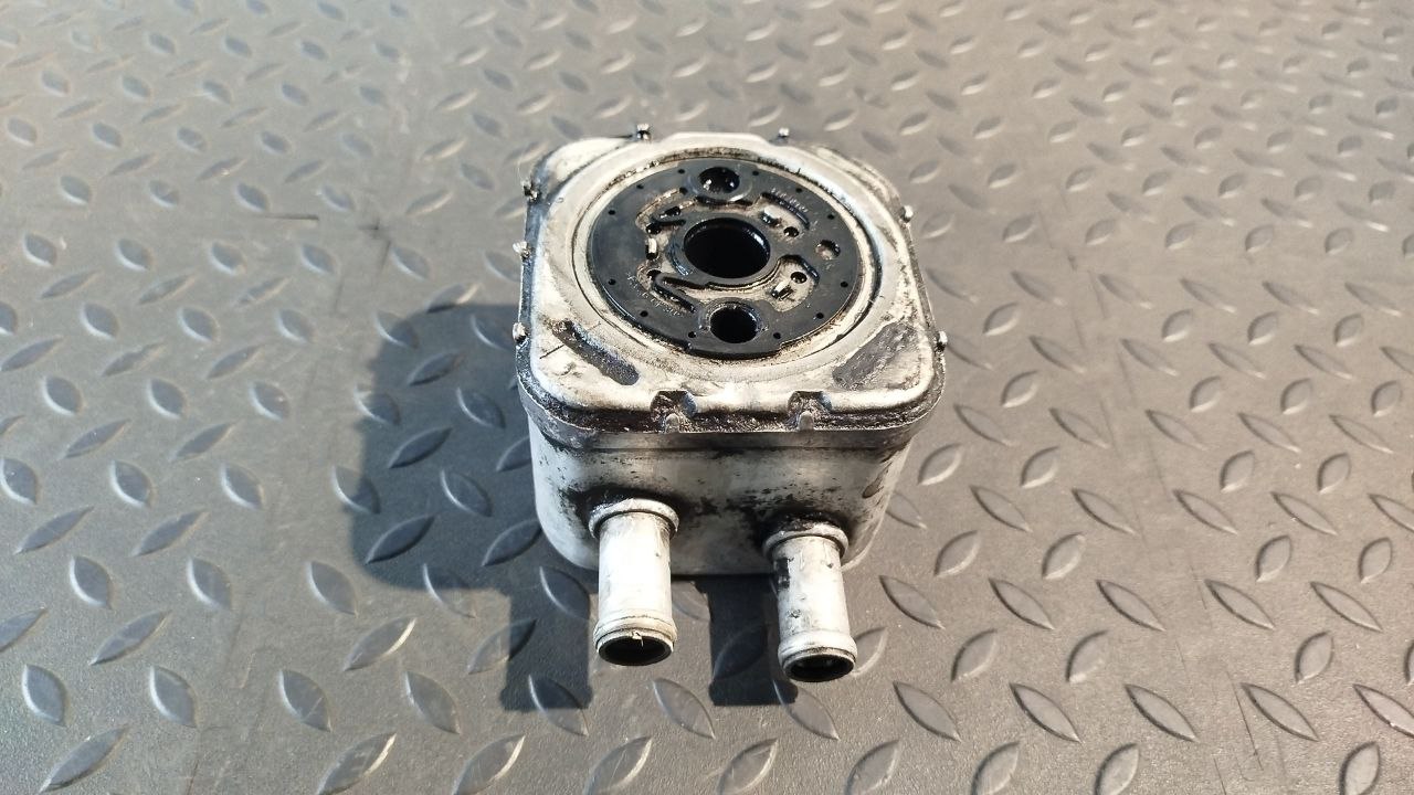 Радиатор масляный (Теплообменник) Volkswagen Golf/4 1997-2006