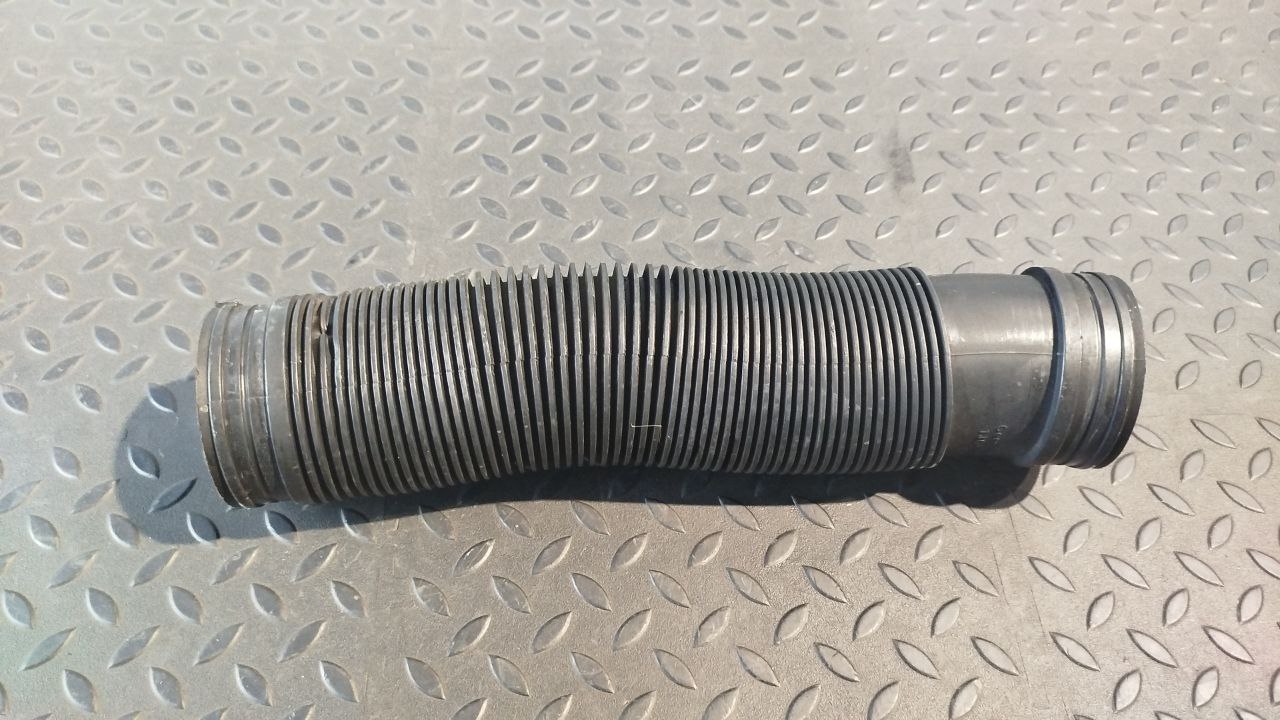 Патрубок воздушного фильтра Volkswagen Golf/4 1997-2006