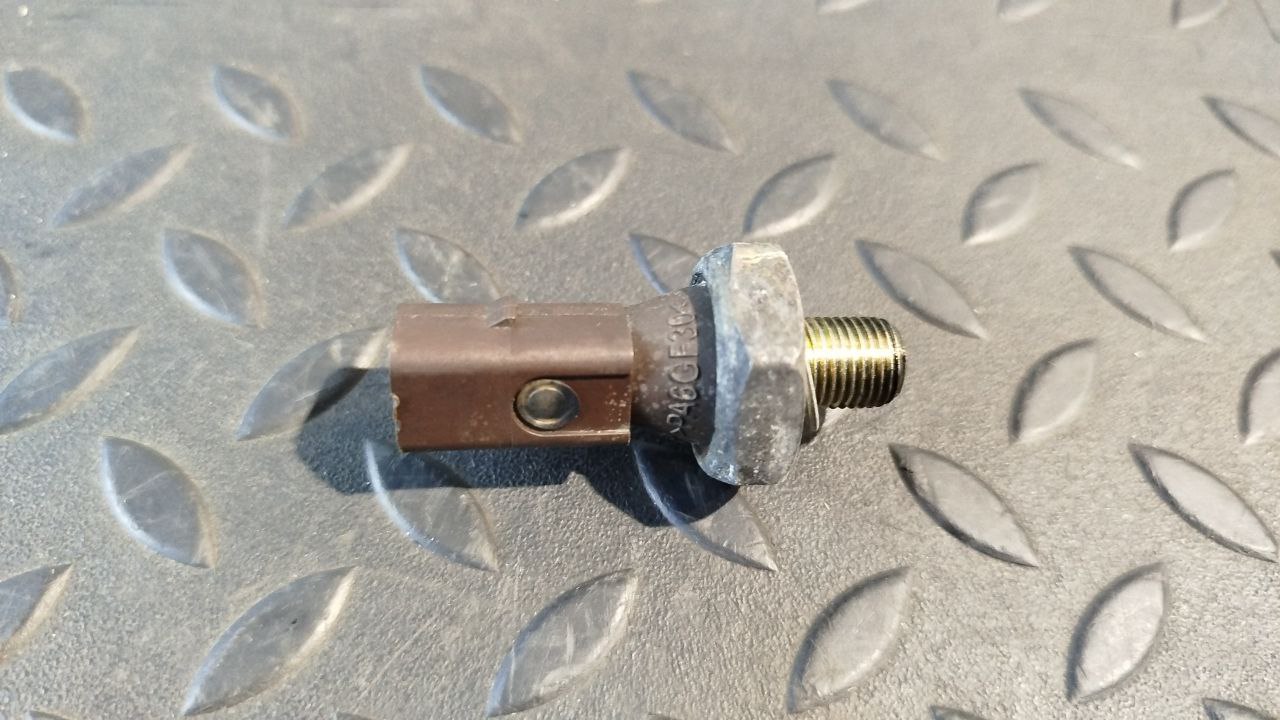 Датчик давления масла Volkswagen Golf/4 1997-2006