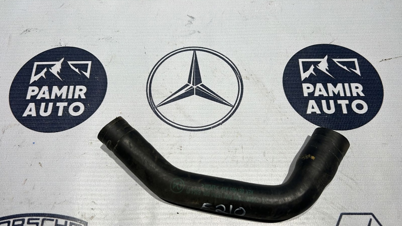 Патрубок ОЖ Mercedes E/W210 1995-2003