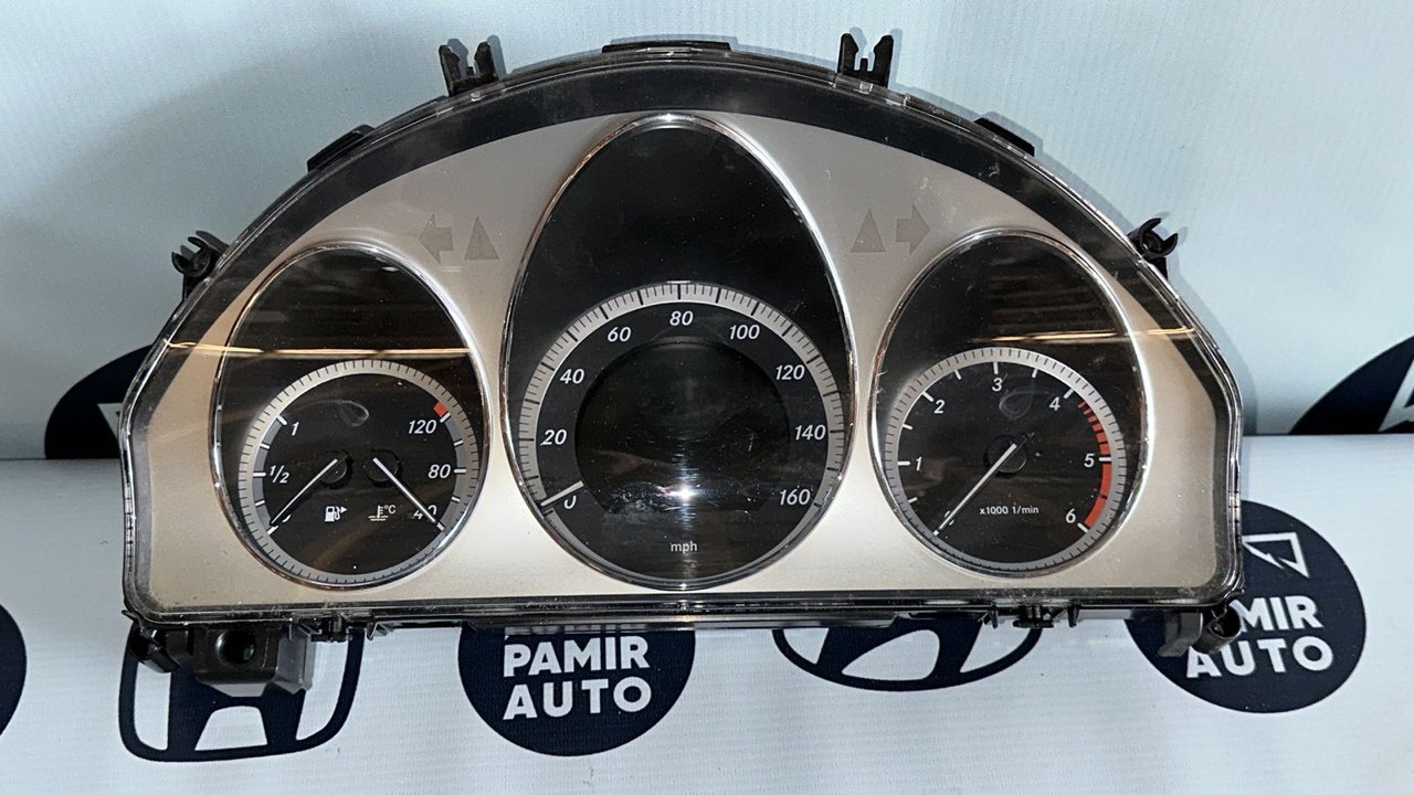 Комбинация приборов (Щиток) Mercedes C/W204 2006-2015