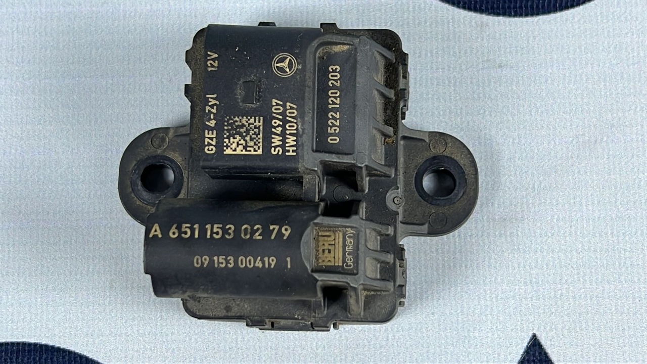 Реле свечей накала Mercedes C/W204 2006-2015