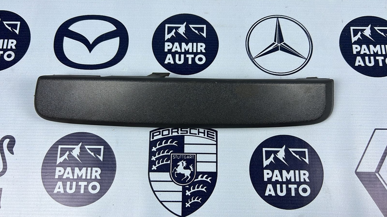 Накладка бампера передняя правая Ford C-Max 2003-2010