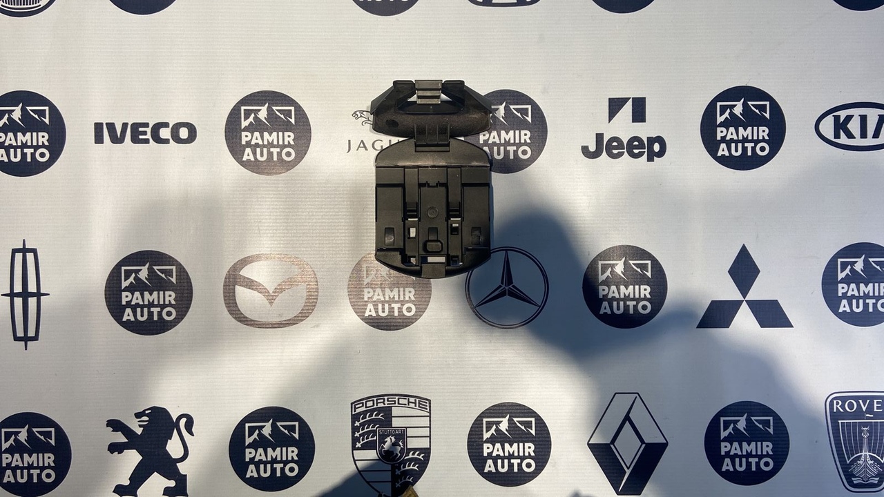 Кронштейн знака аварийной остановки Mercedes C/W204 2006-2015