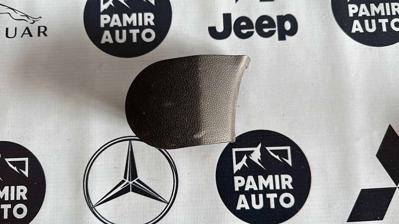 Накладка на сиденье левая Mercedes C/W204 2006-2015