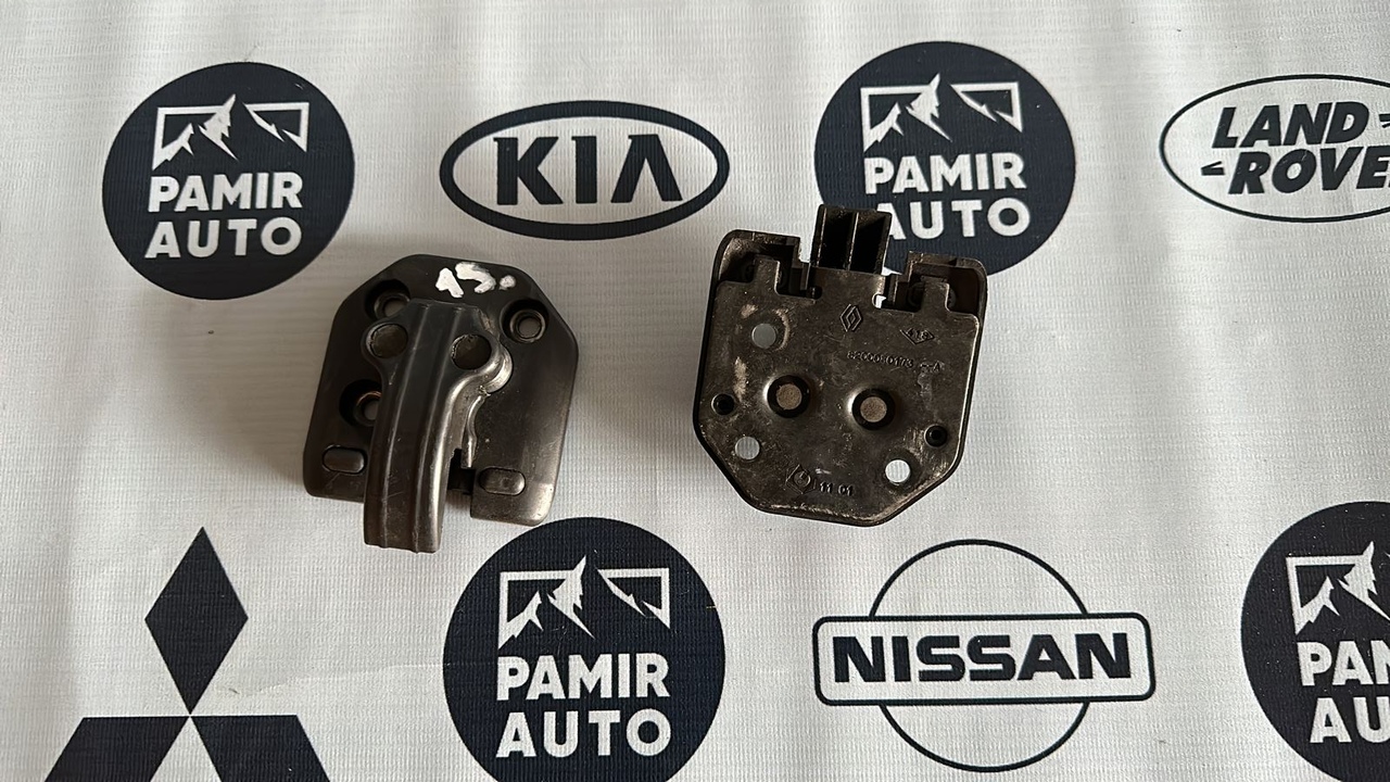 Ограничитель двери багажника Opel Movano/A 2003-2010