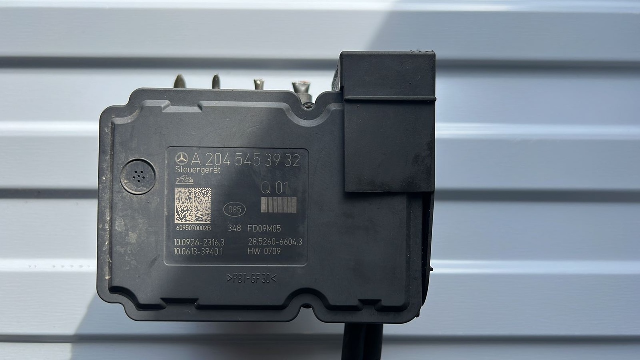 Блок ABS Mercedes C/W204 2006-2015