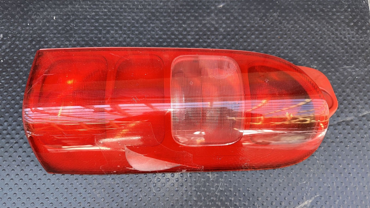 Фонарь задний правый Opel Movano/A 2003-2010