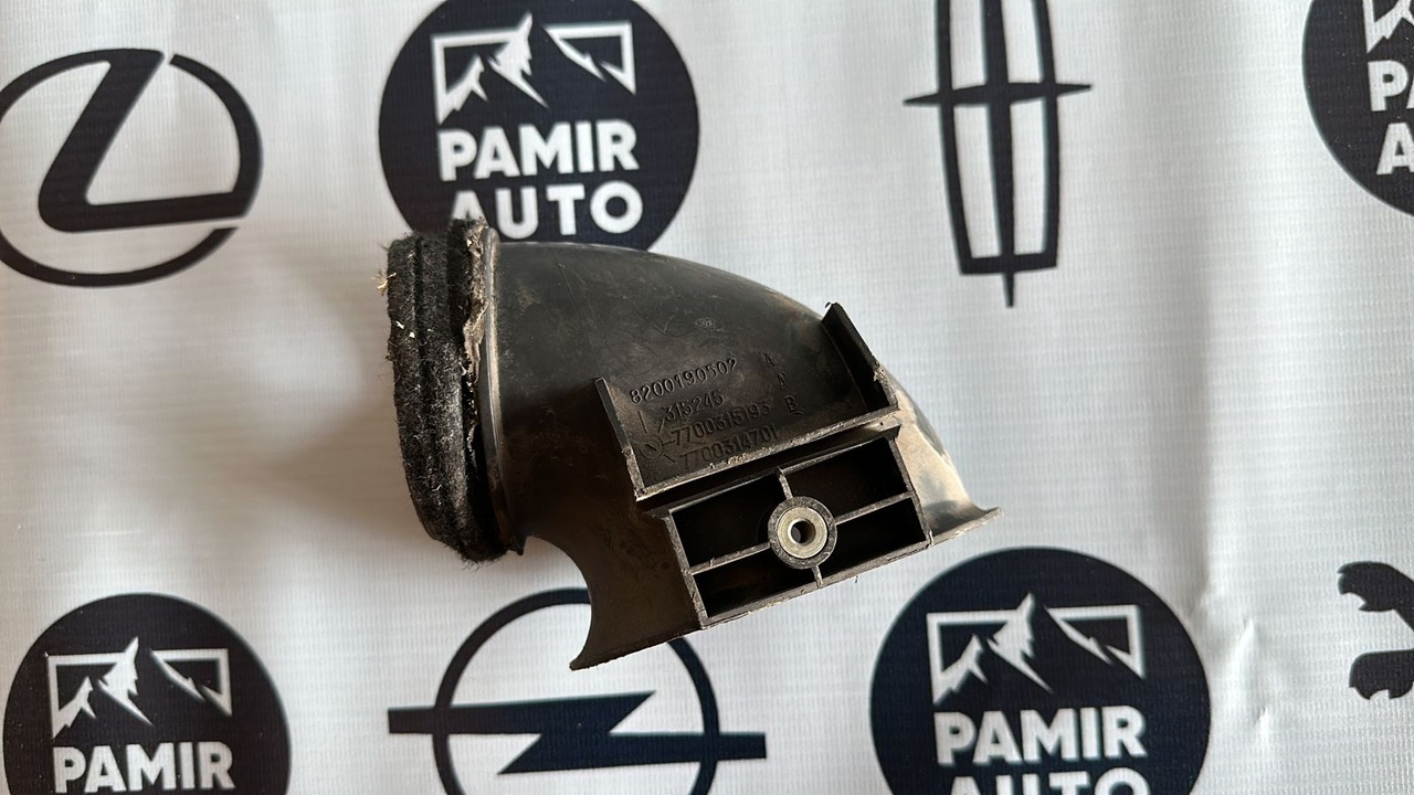 Патрубок воздушного фильтра Opel Movano/A 2003-2010