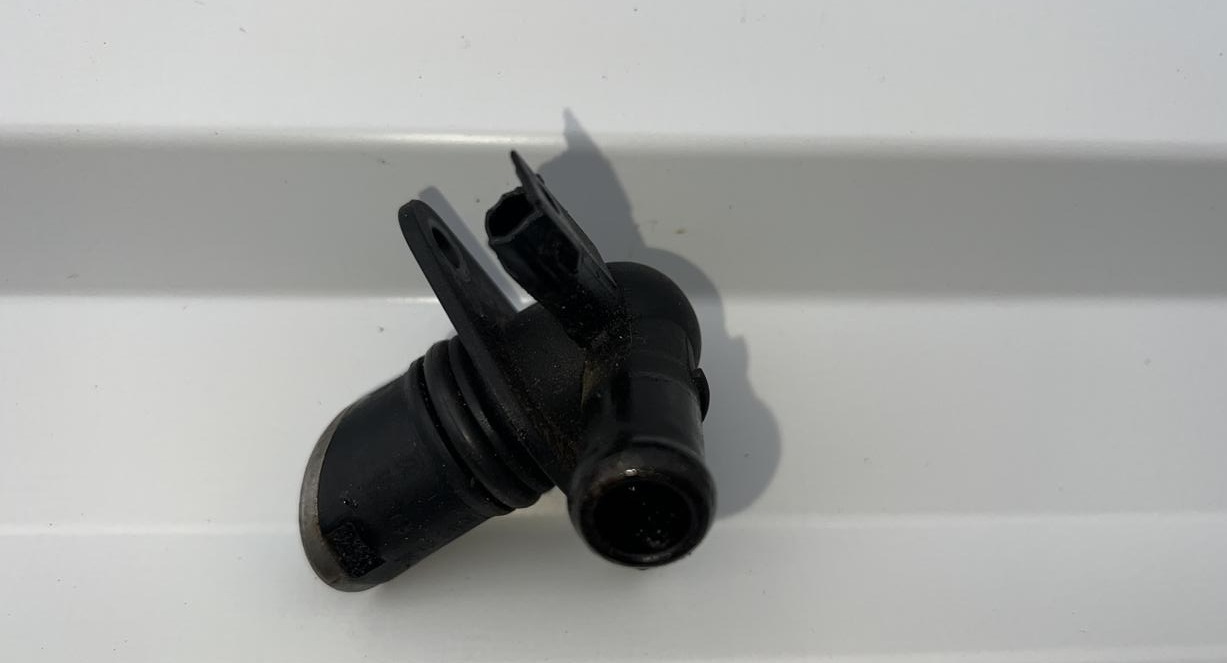 Трубка картерных газов BMW 1/E87 2004-2011