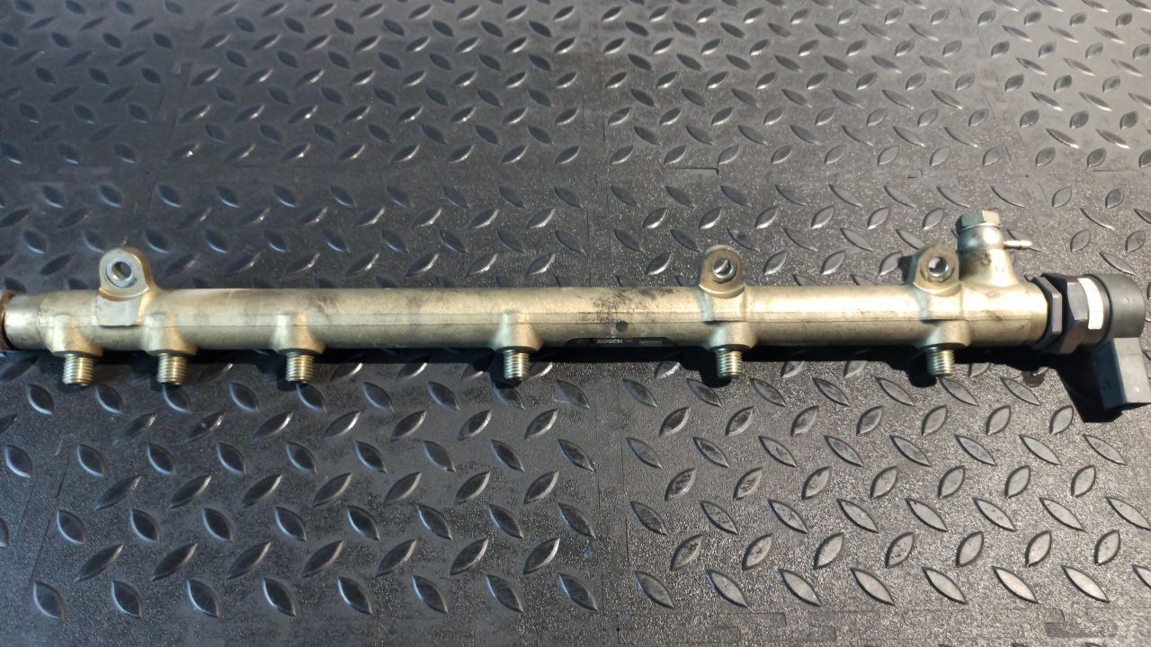 Рампа топливная Mercedes E/W211 2002-2009