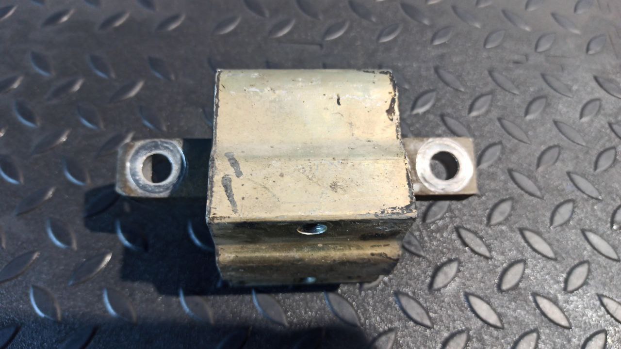 Опора КПП Mercedes E/W211 2002-2009