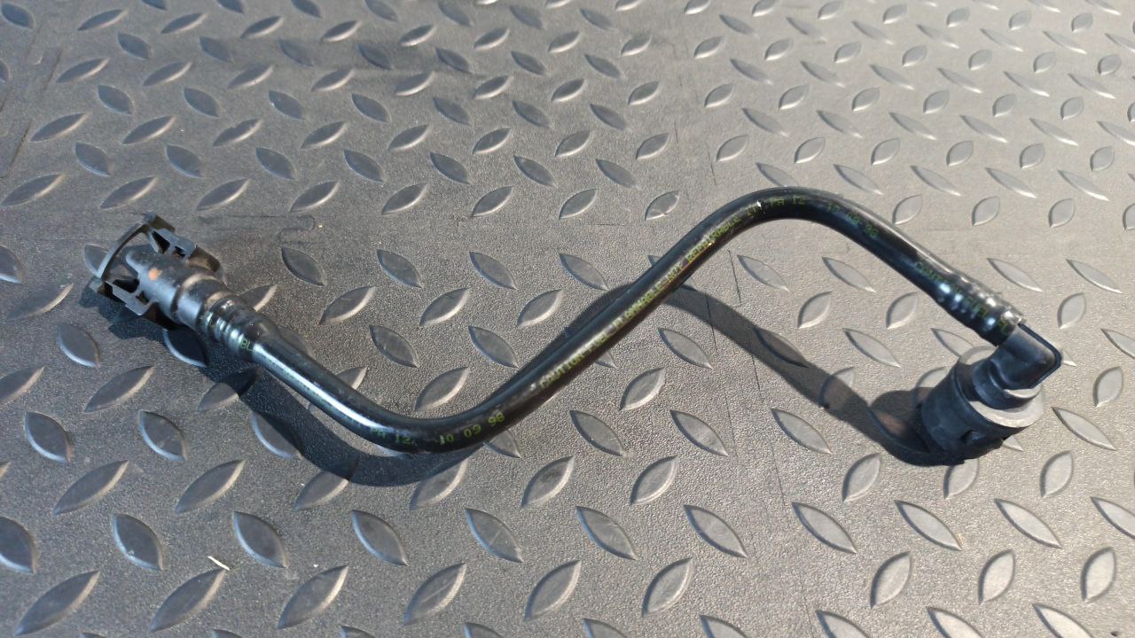 Трубка топливная Ford Focus 1998-2007