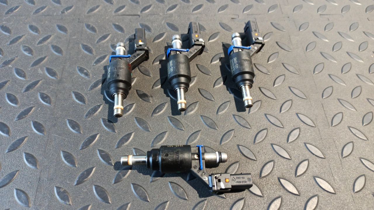 Форсунка бензиновая Opel Vectra/C 2002-2008