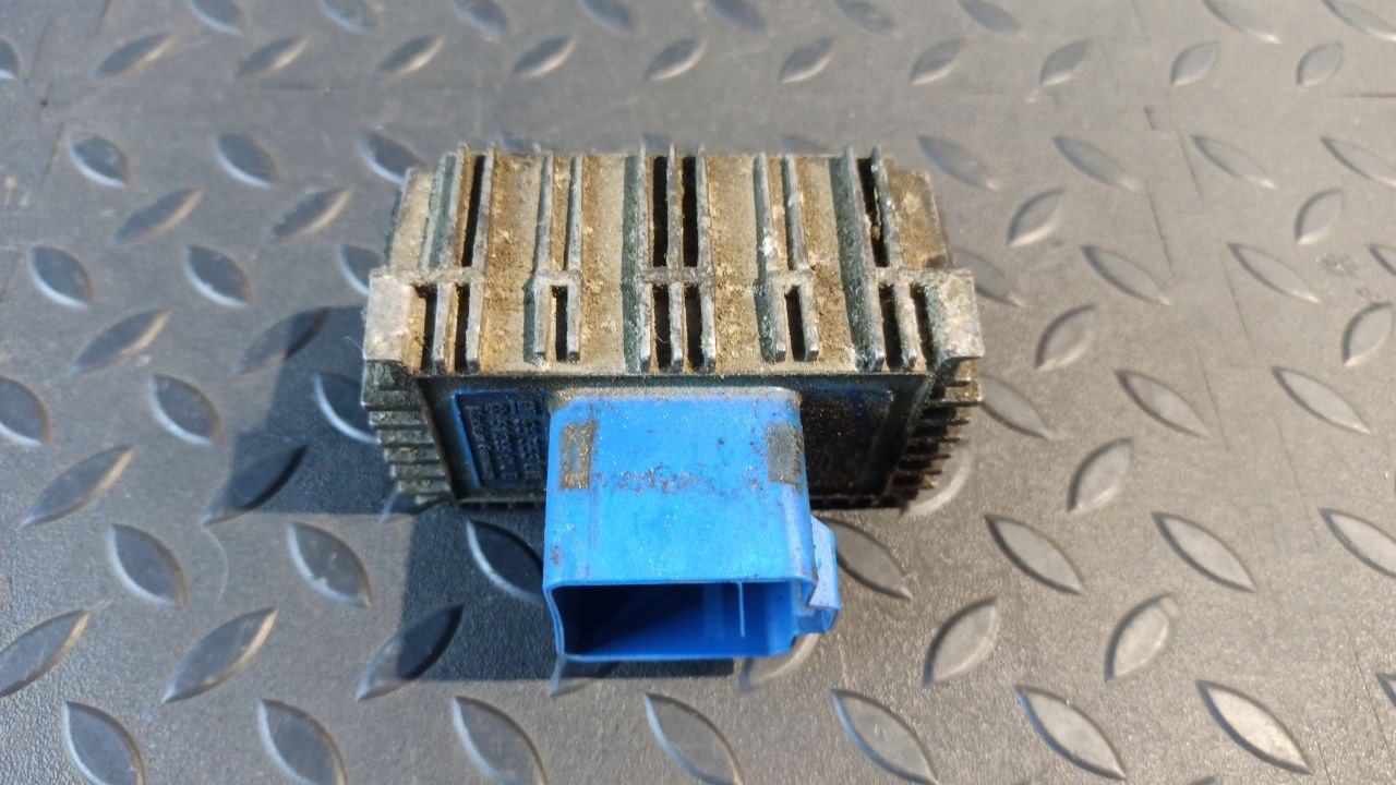 Реле свечей накала Opel Zafira/B 2005-2014