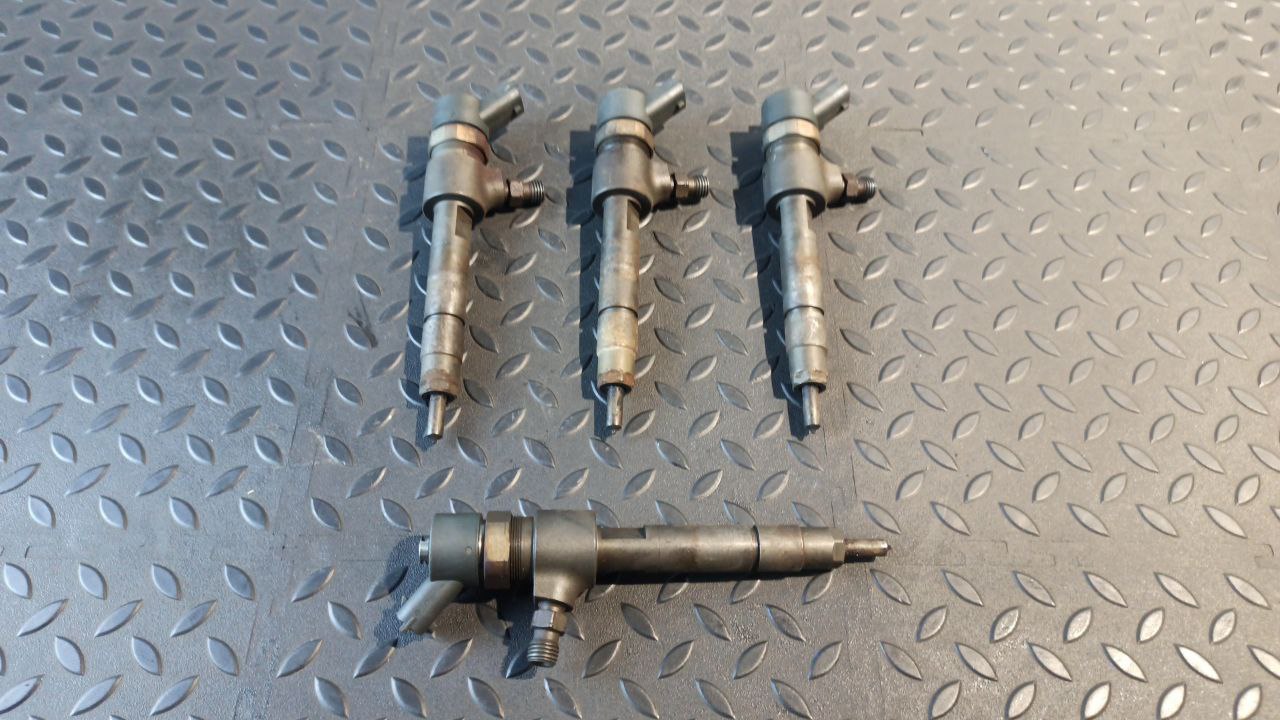 Форсунка дизельная Opel Zafira/B 2005-2014