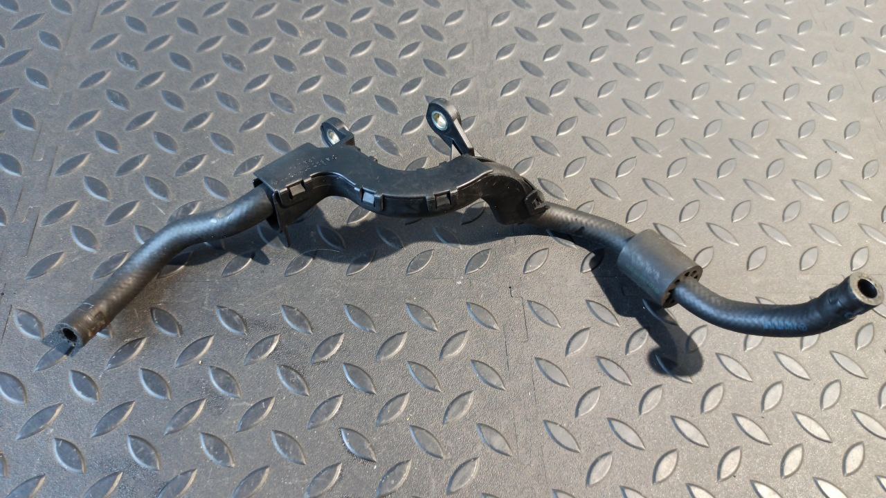 Шланг топливный Mercedes E/W211 2002-2009