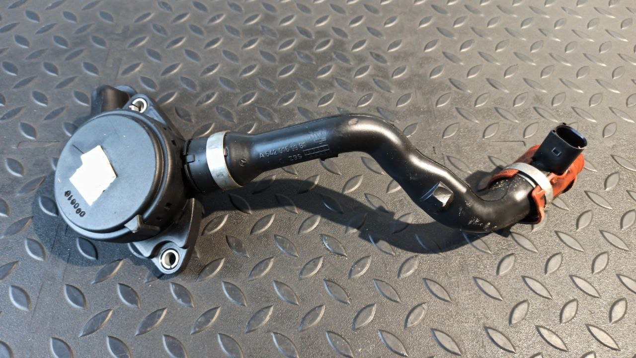 Клапан вентиляции картерных газов Mercedes E/W211 2002-2009