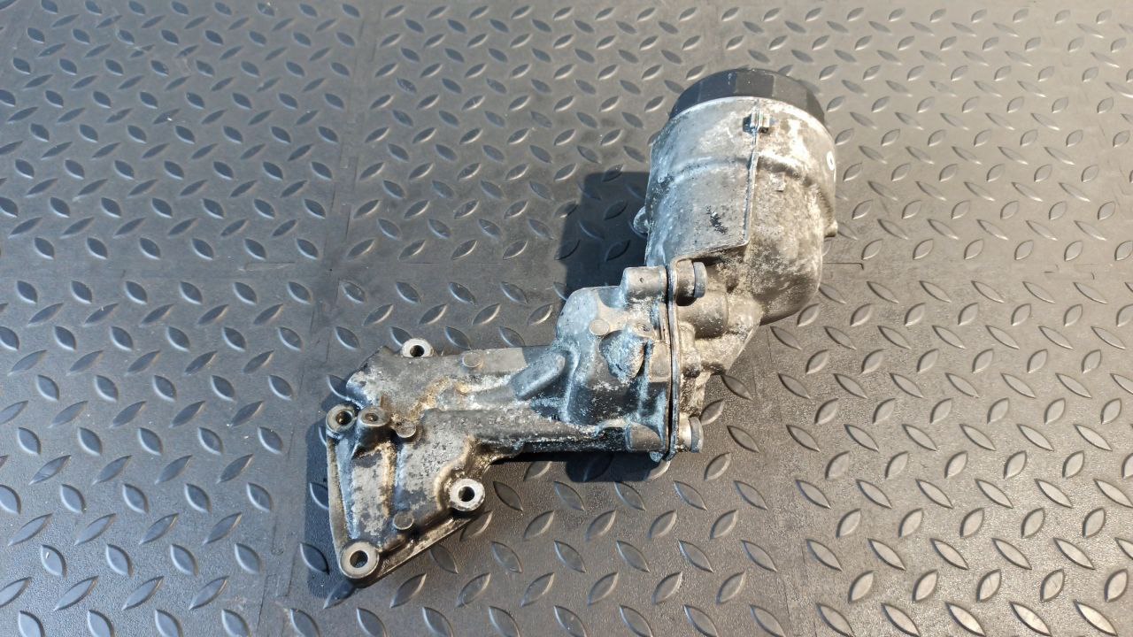 Корпус масляного фильтра Mercedes E/W211 2002-2009