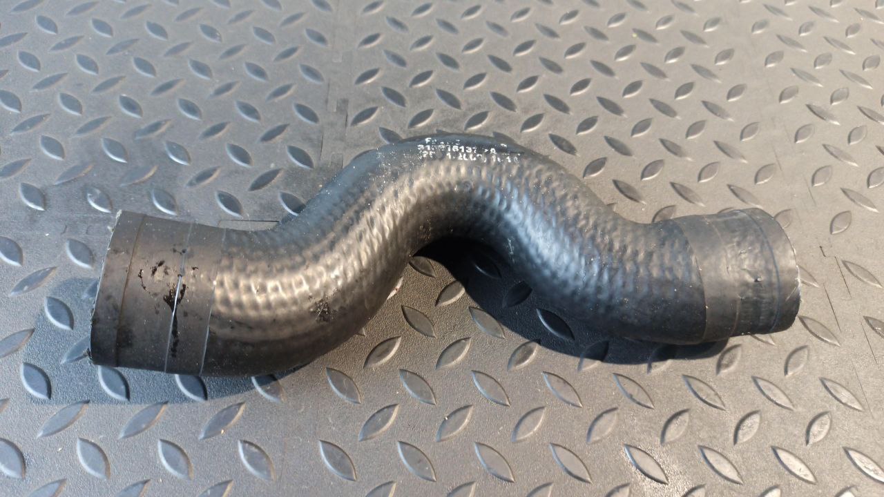 Патрубок интеркулера Opel Zafira/B 2005-2014