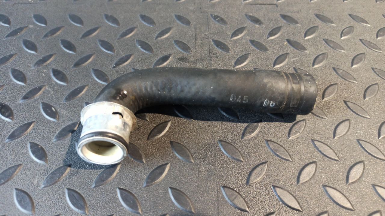 Патрубок ОЖ Mercedes E/W211 2002-2009