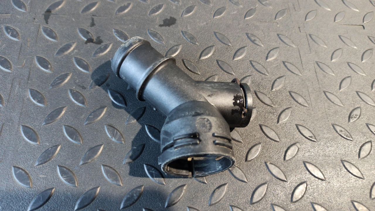 Фланец ОЖ Volkswagen Golf/5 2003-2009