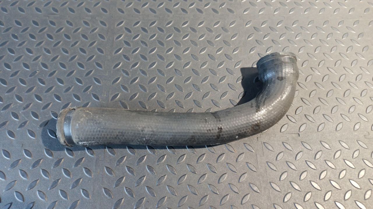 Патрубок интеркулера Opel Zafira/B 2005-2014