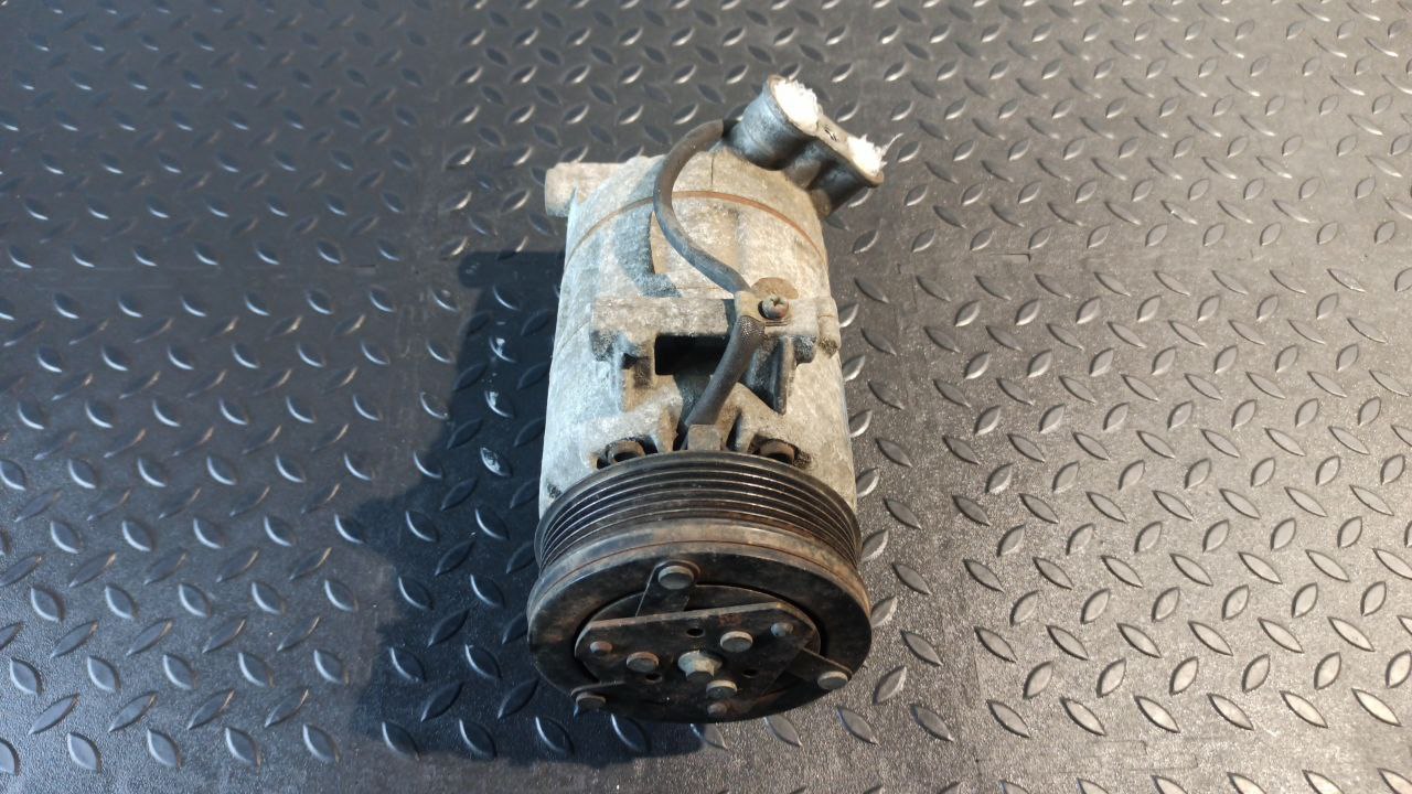 Компрессор кондиционера Opel Zafira/B 2005-2014