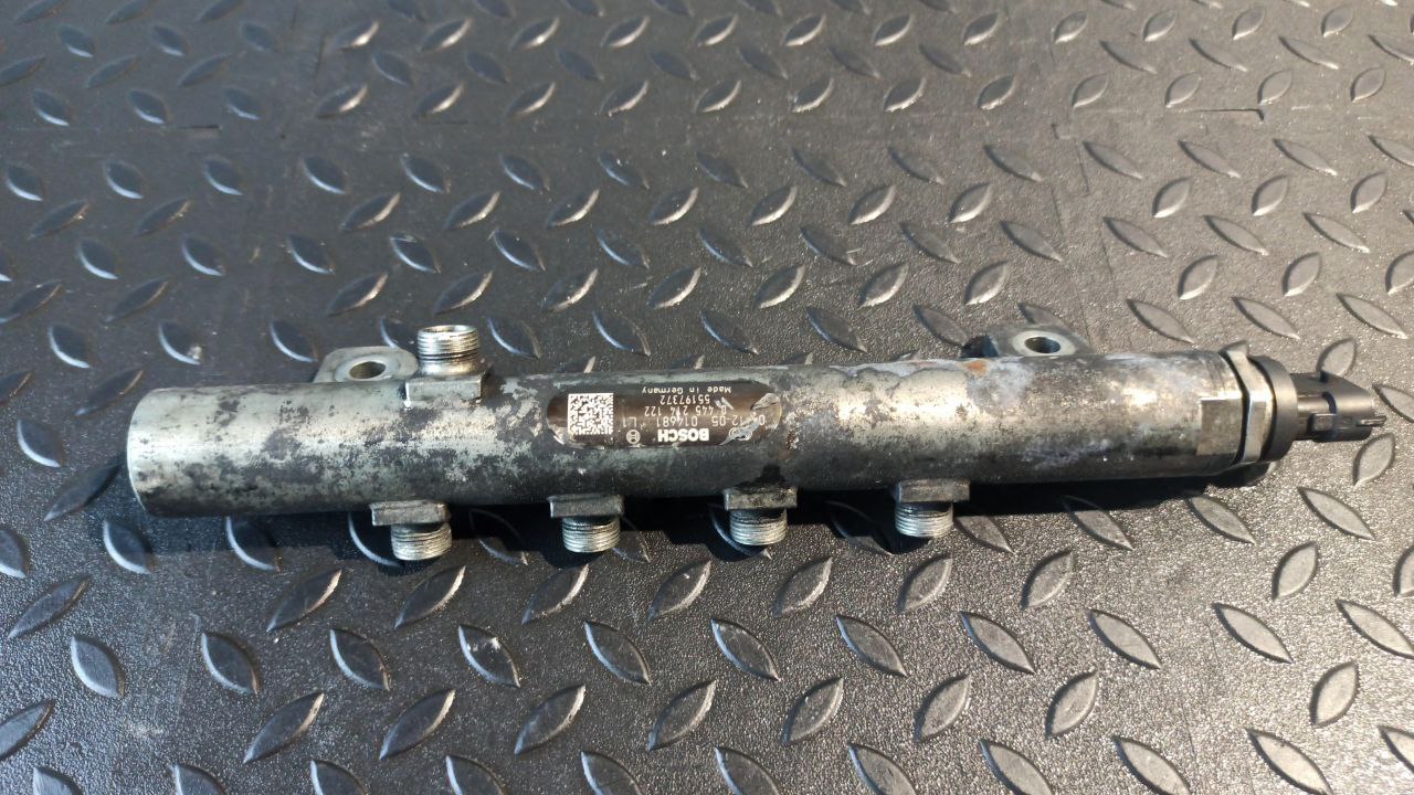 Рампа топливная Opel Zafira/B 2005-2014