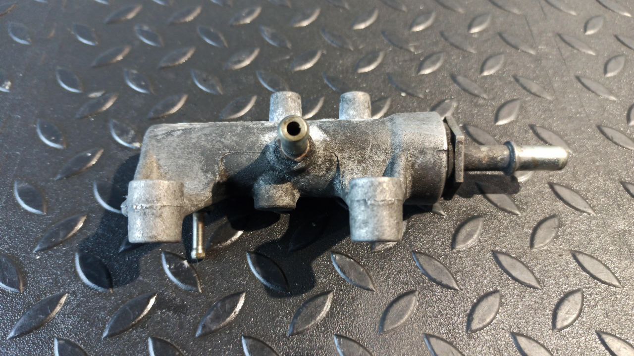 Регулятор давления топлива Opel Zafira/B 2005-2014