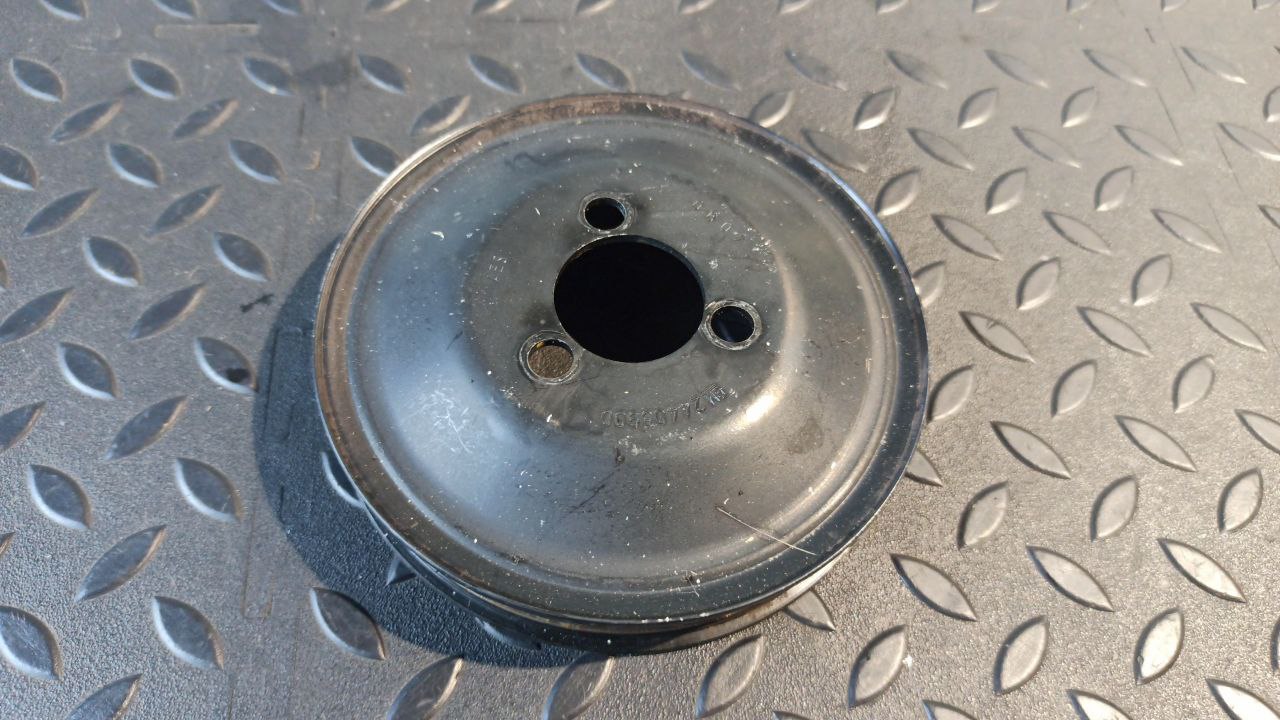 Шкив помпы Opel Zafira/B 2005-2014