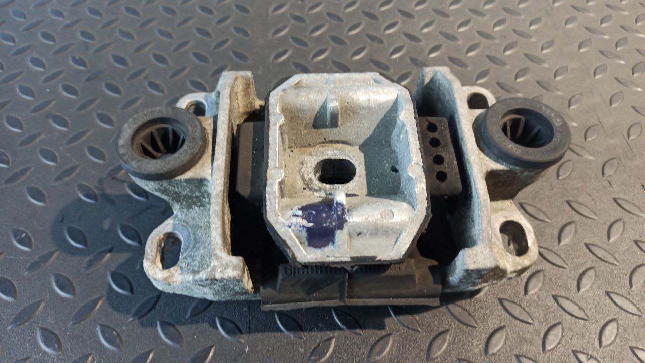 Опора КПП Ford Mondeo/3 2000-2007
