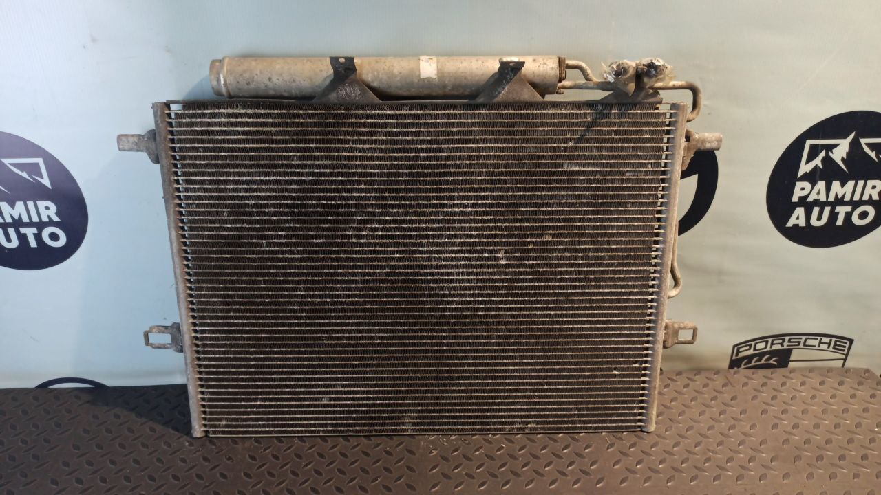 Радиатор кондиционера Mercedes E/W211 2002-2009