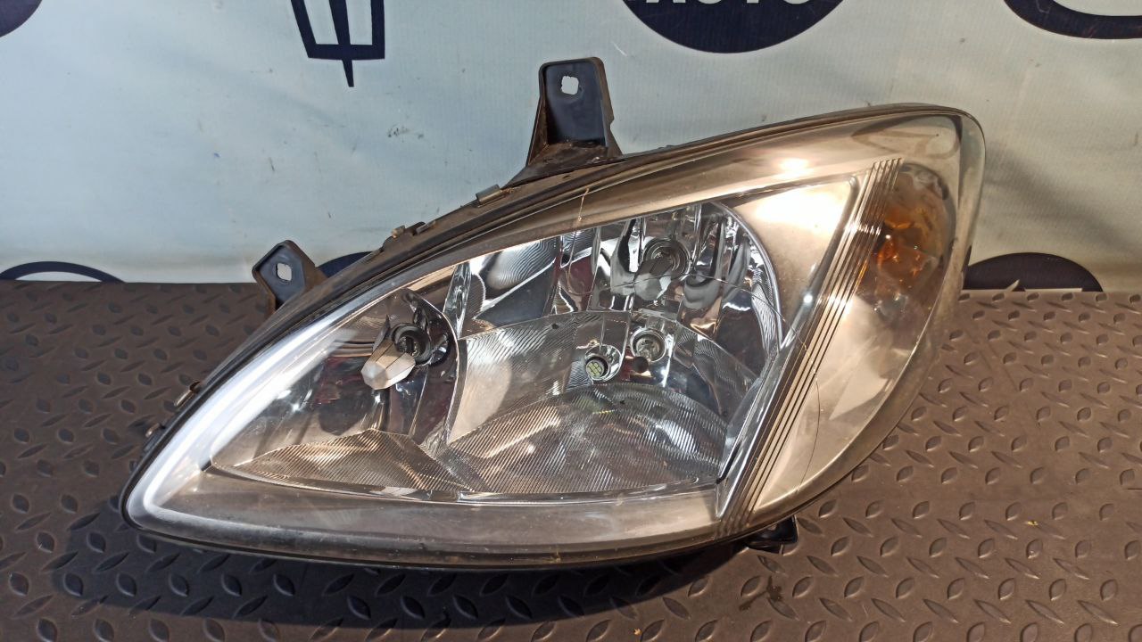 Фара левая Mercedes Vito/W639 2003-2014