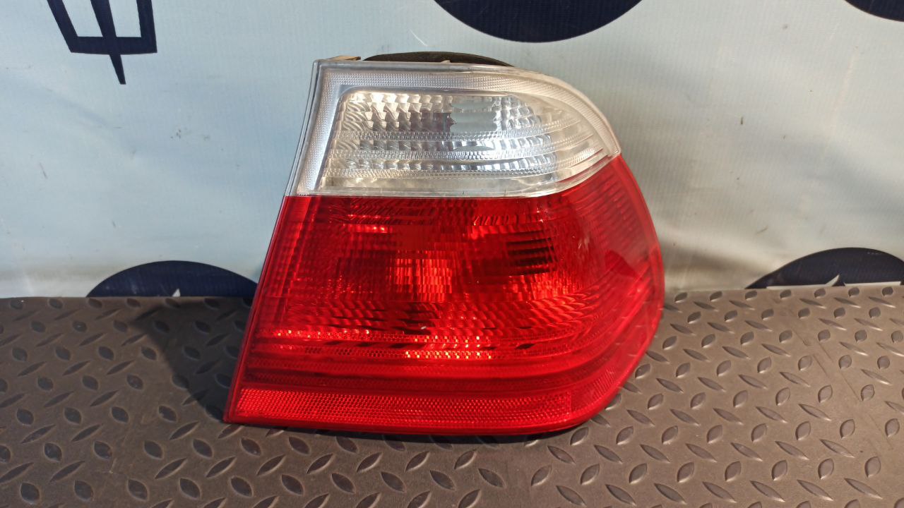 Фонарь задний наружный правый BMW 3/E46 1998-2007