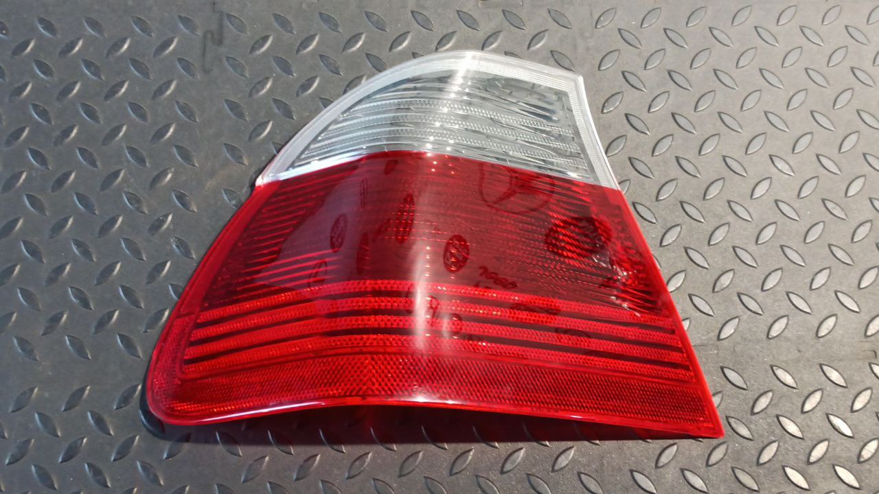 Фонарь задний наружный левый BMW 3/E46 1998-2007