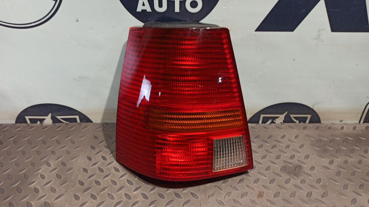 Фонарь задний левый Volkswagen Golf/4 1997-2006