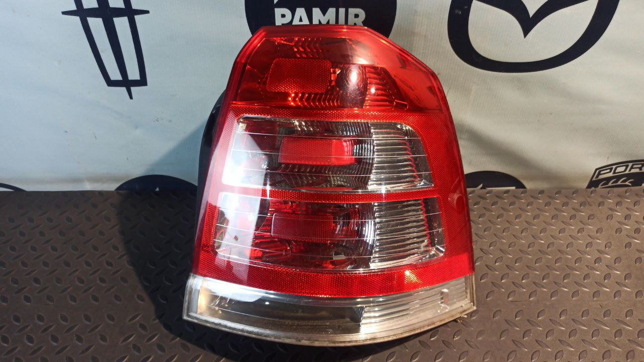 Фонарь задний правый Opel Zafira/B 2005-2014