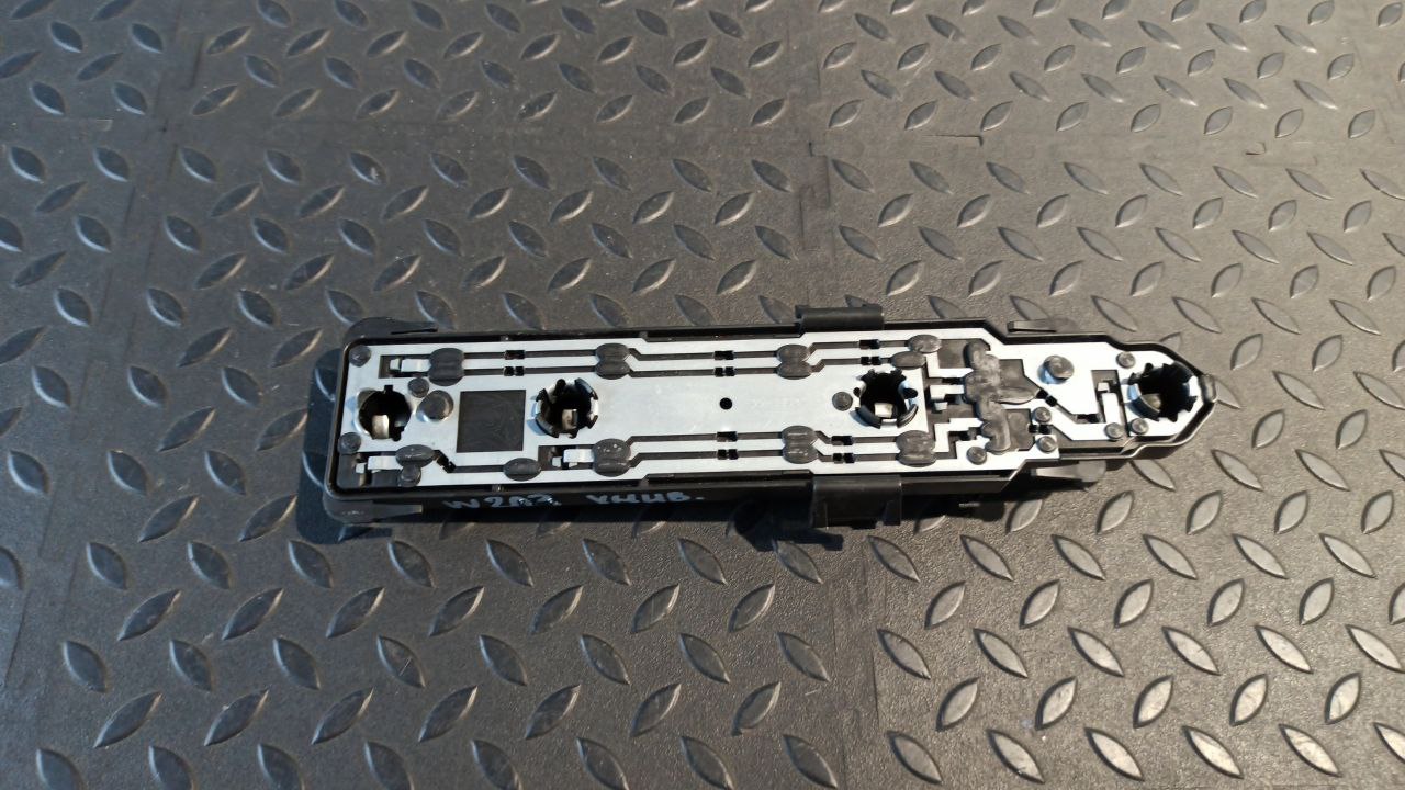 Плата заднего фонаря Mercedes C/W203 2000-2008