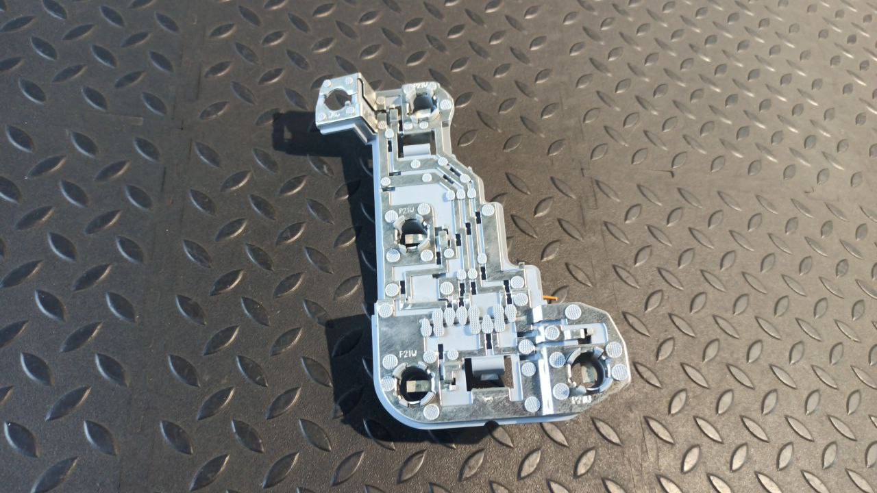 Плата заднего фонаря левая Mercedes C/W204 2006-2015