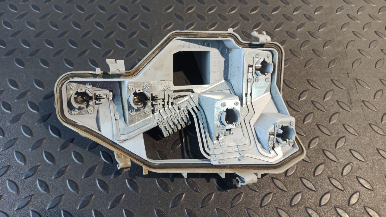 Плата заднего фонаря правая Opel Signum 2003-2008