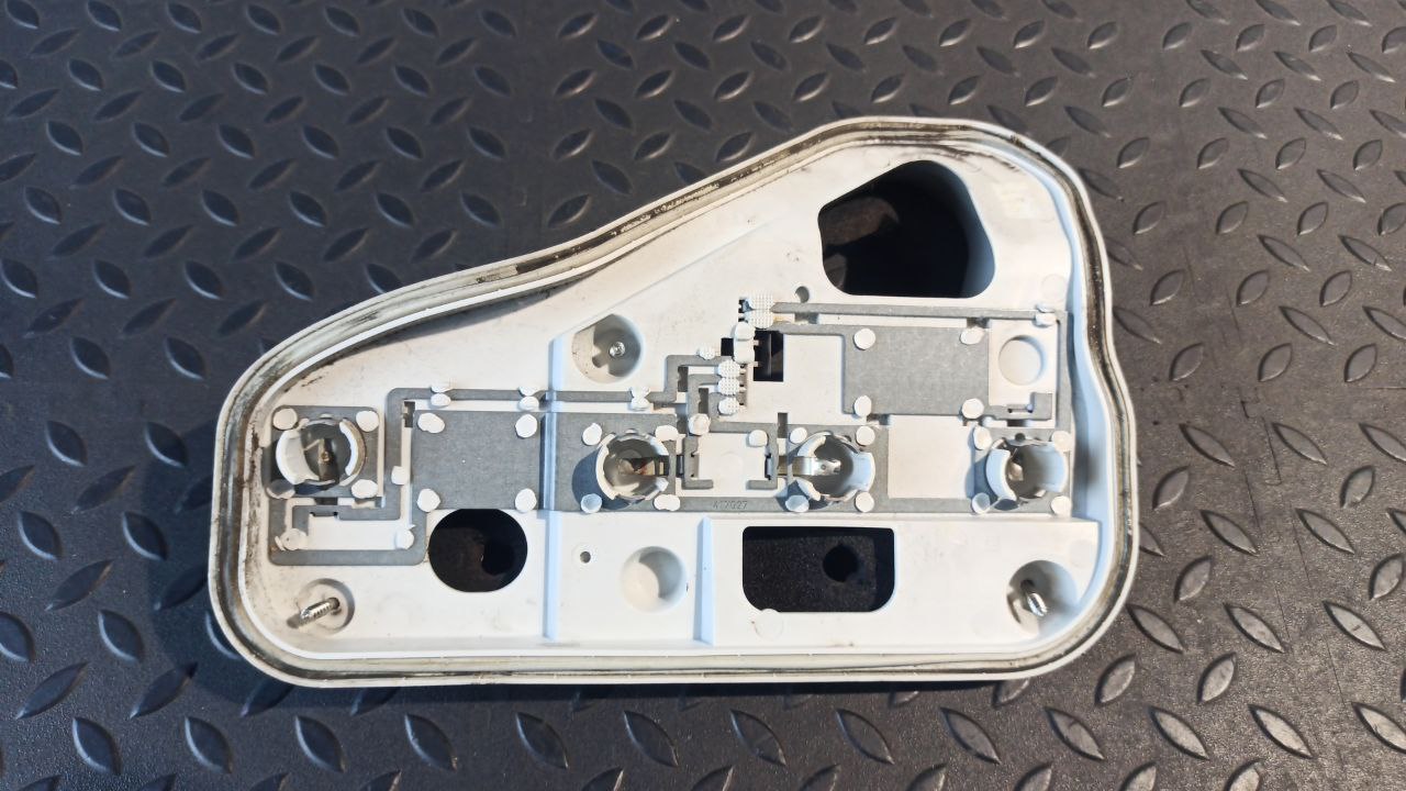 Плата заднего фонаря левая Opel Astra/H 2004-2014