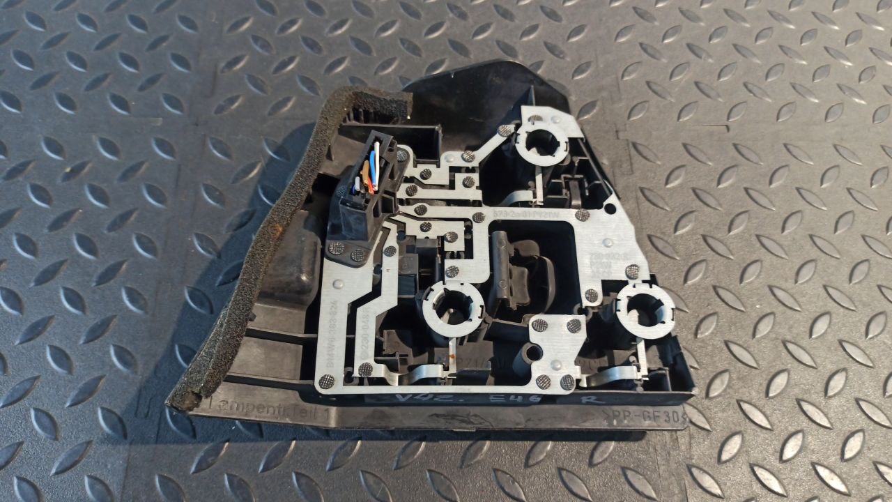 Плата заднего фонаря левая BMW 3/E46 1998-2007